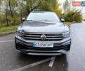 Сірий Фольксваген Тігуан, об'ємом двигуна 2 л та пробігом 63 тис. км за 23400 $, фото 1 на Automoto.ua