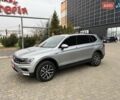 Серый Фольксваген Тигуан, объемом двигателя 2 л и пробегом 119 тыс. км за 19500 $, фото 3 на Automoto.ua
