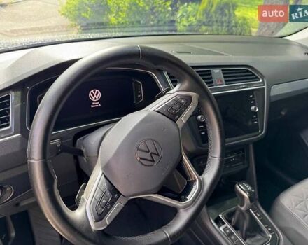 Сірий Фольксваген Тігуан, об'ємом двигуна 1.98 л та пробігом 130 тис. км за 27000 $, фото 8 на Automoto.ua