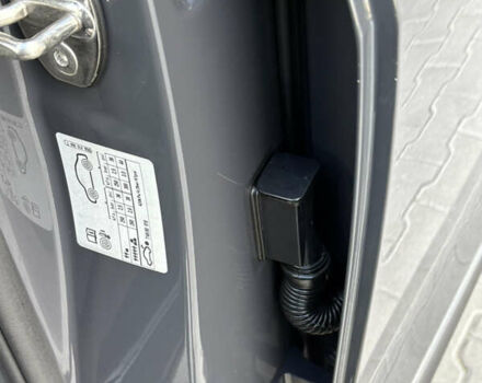 Серый Фольксваген Тигуан, объемом двигателя 2 л и пробегом 176 тыс. км за 27950 $, фото 100 на Automoto.ua