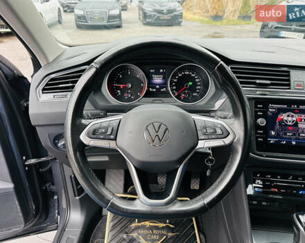 Серый Фольксваген Тигуан, объемом двигателя 1.97 л и пробегом 150 тыс. км за 26300 $, фото 27 на Automoto.ua