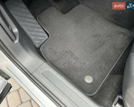 Сірий Фольксваген Тігуан, об'ємом двигуна 1.97 л та пробігом 160 тис. км за 28650 $, фото 64 на Automoto.ua