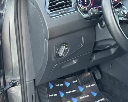 Серый Фольксваген Тигуан, объемом двигателя 2 л и пробегом 172 тыс. км за 33700 $, фото 15 на Automoto.ua