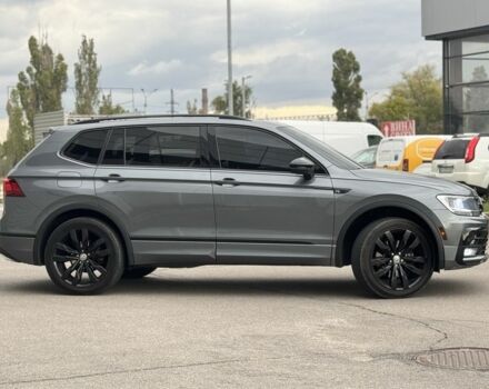 Сірий Фольксваген Тігуан, об'ємом двигуна 2 л та пробігом 98 тис. км за 24900 $, фото 1 на Automoto.ua