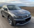 Серый Фольксваген Тигуан, объемом двигателя 2 л и пробегом 74 тыс. км за 11100 $, фото 1 на Automoto.ua