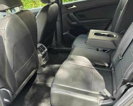 Серый Фольксваген Тигуан, объемом двигателя 2 л и пробегом 83 тыс. км за 15000 $, фото 10 на Automoto.ua