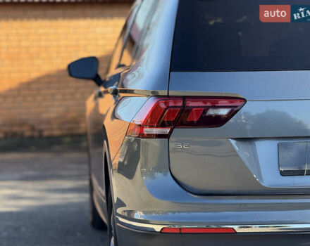 Серый Фольксваген Тигуан, объемом двигателя 2 л и пробегом 120 тыс. км за 23500 $, фото 14 на Automoto.ua