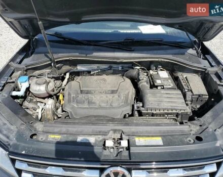 Серый Фольксваген Тигуан, объемом двигателя 1.98 л и пробегом 85 тыс. км за 4000 $, фото 11 на Automoto.ua