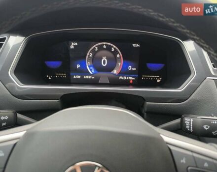 Сірий Фольксваген Тігуан, об'ємом двигуна 2 л та пробігом 63 тис. км за 23400 $, фото 38 на Automoto.ua