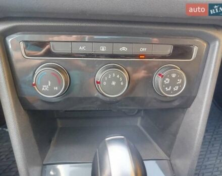 Серый Фольксваген Тигуан, объемом двигателя 1.98 л и пробегом 60 тыс. км за 19000 $, фото 21 на Automoto.ua