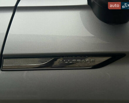 Сірий Фольксваген Тігуан, об'ємом двигуна 2 л та пробігом 204 тис. км за 34499 $, фото 6 на Automoto.ua