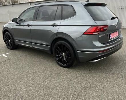 Серый Фольксваген Тигуан, объемом двигателя 1.98 л и пробегом 98 тыс. км за 24500 $, фото 22 на Automoto.ua