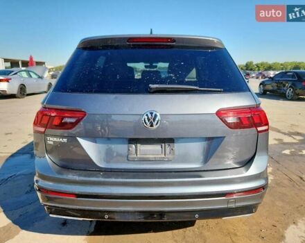 Серый Фольксваген Тигуан, объемом двигателя 1.98 л и пробегом 153 тыс. км за 5500 $, фото 5 на Automoto.ua