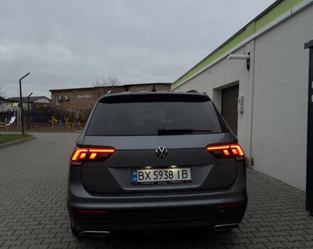 Сірий Фольксваген Тігуан, об'ємом двигуна 1.98 л та пробігом 91 тис. км за 21500 $, фото 6 на Automoto.ua