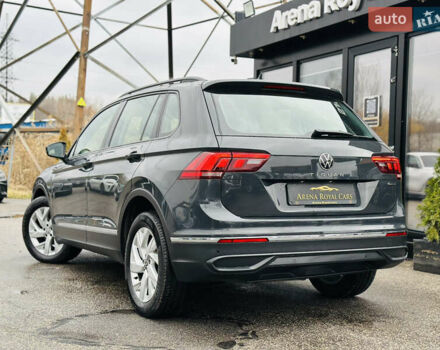 Серый Фольксваген Тигуан, объемом двигателя 1.97 л и пробегом 150 тыс. км за 26300 $, фото 3 на Automoto.ua