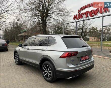 Серый Фольксваген Тигуан, объемом двигателя 2 л и пробегом 119 тыс. км за 19500 $, фото 9 на Automoto.ua