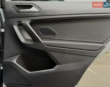 Серый Фольксваген Тигуан, объемом двигателя 1.98 л и пробегом 100 тыс. км за 23900 $, фото 28 на Automoto.ua