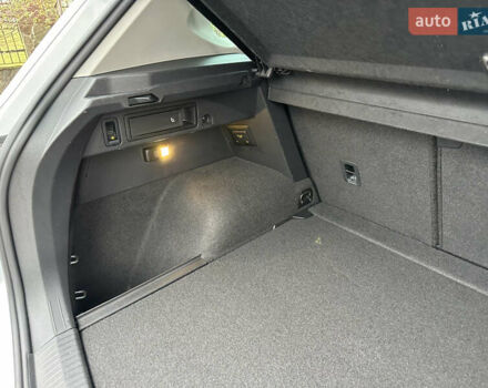 Сірий Фольксваген Тігуан, об'ємом двигуна 1.97 л та пробігом 160 тис. км за 28650 $, фото 95 на Automoto.ua