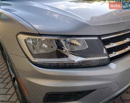 Серый Фольксваген Тигуан, объемом двигателя 1.98 л и пробегом 60 тыс. км за 19000 $, фото 5 на Automoto.ua