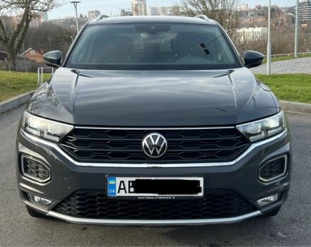 Серый Фольксваген Тигуан, объемом двигателя 1.5 л и пробегом 49 тыс. км за 23700 $, фото 5 на Automoto.ua