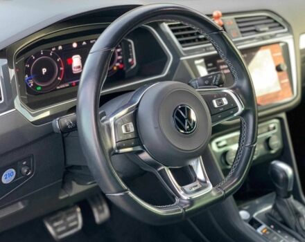 Серый Фольксваген Тигуан, объемом двигателя 2 л и пробегом 74 тыс. км за 11100 $, фото 14 на Automoto.ua