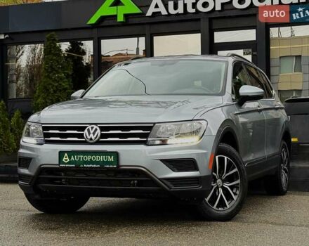 Серый Фольксваген Тигуан, объемом двигателя 1.98 л и пробегом 100 тыс. км за 23900 $, фото 3 на Automoto.ua