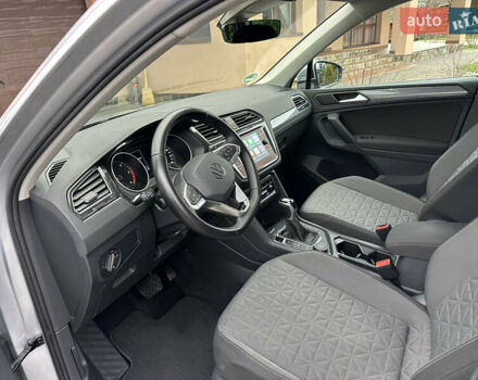 Сірий Фольксваген Тігуан, об'ємом двигуна 1.97 л та пробігом 160 тис. км за 28650 $, фото 41 на Automoto.ua