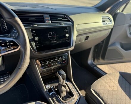 Серый Фольксваген Тигуан, объемом двигателя 2 л и пробегом 52 тыс. км за 36999 $, фото 21 на Automoto.ua