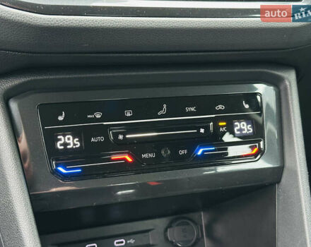 Серый Фольксваген Тигуан, объемом двигателя 1.97 л и пробегом 150 тыс. км за 26300 $, фото 32 на Automoto.ua