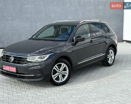 Серый Фольксваген Тигуан, объемом двигателя 2 л и пробегом 176 тыс. км за 27950 $, фото 6 на Automoto.ua