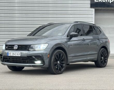 Сірий Фольксваген Тігуан, об'ємом двигуна 2 л та пробігом 98 тис. км за 24900 $, фото 4 на Automoto.ua