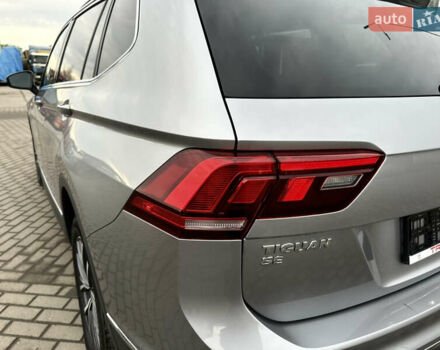 Серый Фольксваген Тигуан, объемом двигателя 2 л и пробегом 124 тыс. км за 16999 $, фото 10 на Automoto.ua