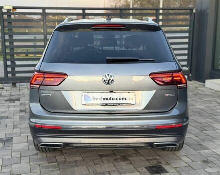 Серый Фольксваген Тигуан, объемом двигателя 2 л и пробегом 172 тыс. км за 33700 $, фото 11 на Automoto.ua