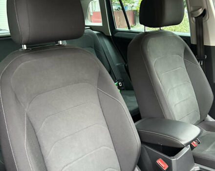 Серый Фольксваген Тигуан, объемом двигателя 2 л и пробегом 194 тыс. км за 31500 $, фото 26 на Automoto.ua