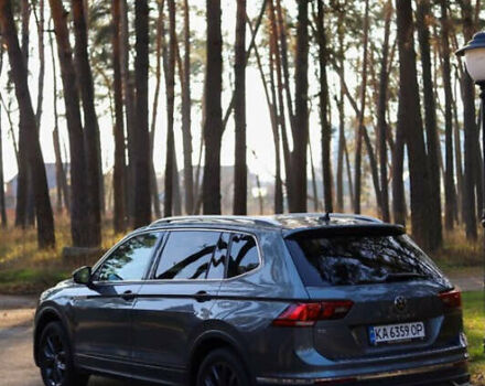 Серый Фольксваген Тигуан, объемом двигателя 1.98 л и пробегом 82 тыс. км за 25000 $, фото 2 на Automoto.ua