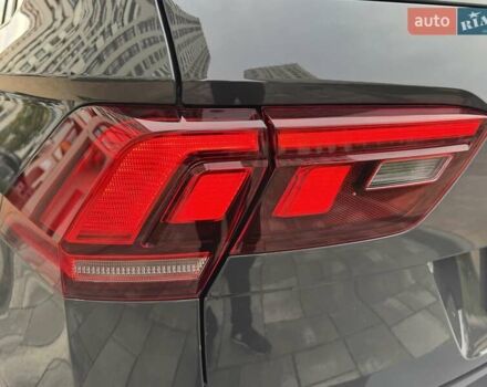 Сірий Фольксваген Тігуан, об'ємом двигуна 1.97 л та пробігом 51 тис. км за 34500 $, фото 13 на Automoto.ua