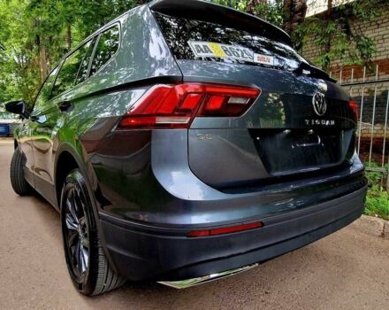 Серый Фольксваген Тигуан, объемом двигателя 2 л и пробегом 43 тыс. км за 13800 $, фото 6 на Automoto.ua