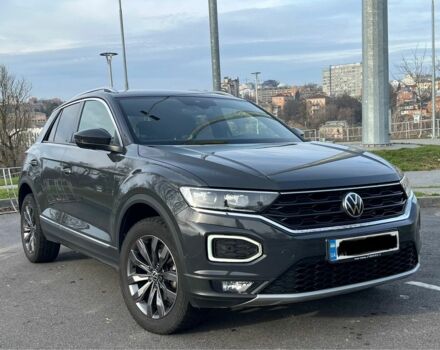 Серый Фольксваген Тигуан, объемом двигателя 1.5 л и пробегом 49 тыс. км за 23700 $, фото 1 на Automoto.ua