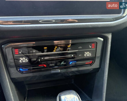 Серый Фольксваген Тигуан, объемом двигателя 2 л и пробегом 176 тыс. км за 27950 $, фото 51 на Automoto.ua