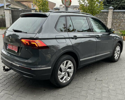 Серый Фольксваген Тигуан, объемом двигателя 2 л и пробегом 194 тыс. км за 31500 $, фото 3 на Automoto.ua
