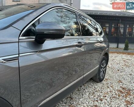 Серый Фольксваген Тигуан, объемом двигателя 1.97 л и пробегом 212 тыс. км за 26500 $, фото 7 на Automoto.ua