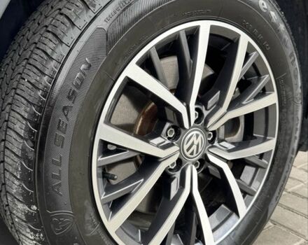 Сірий Фольксваген Тігуан, об'ємом двигуна 2 л та пробігом 97 тис. км за 19900 $, фото 21 на Automoto.ua