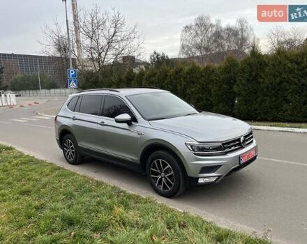 Серый Фольксваген Тигуан, объемом двигателя 2 л и пробегом 119 тыс. км за 19500 $, фото 89 на Automoto.ua