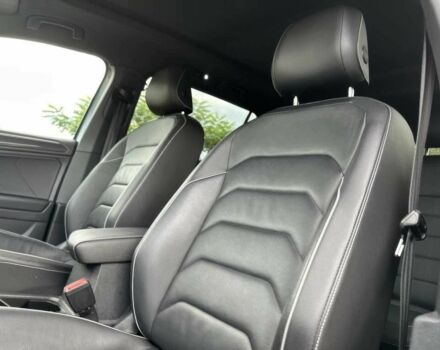 Сірий Фольксваген Тігуан, об'ємом двигуна 2 л та пробігом 11 тис. км за 7500 $, фото 9 на Automoto.ua