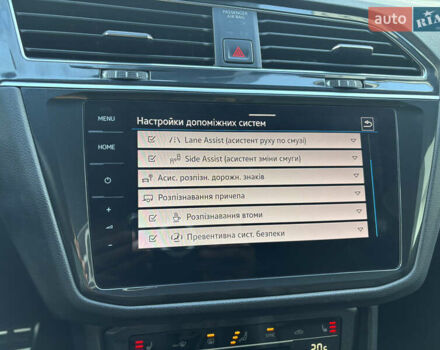 Серый Фольксваген Тигуан, объемом двигателя 2 л и пробегом 176 тыс. км за 27950 $, фото 57 на Automoto.ua