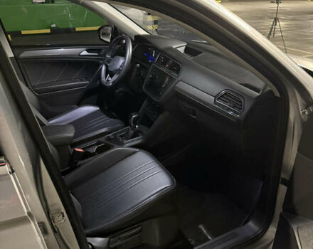 Серый Фольксваген Тигуан, объемом двигателя 1.98 л и пробегом 104 тыс. км за 25200 $, фото 21 на Automoto.ua