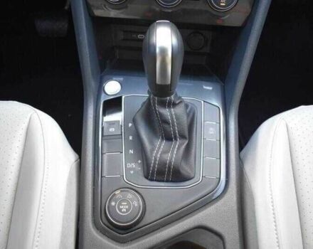 Серый Фольксваген Тигуан, объемом двигателя 2 л и пробегом 45 тыс. км за 9000 $, фото 11 на Automoto.ua