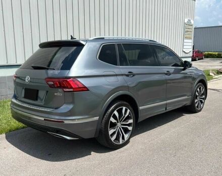 Серый Фольксваген Тигуан, объемом двигателя 2 л и пробегом 38 тыс. км за 13000 $, фото 5 на Automoto.ua