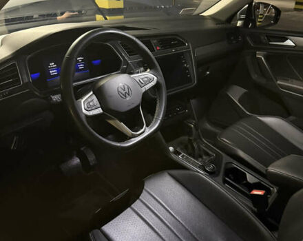 Серый Фольксваген Тигуан, объемом двигателя 1.98 л и пробегом 104 тыс. км за 25200 $, фото 7 на Automoto.ua