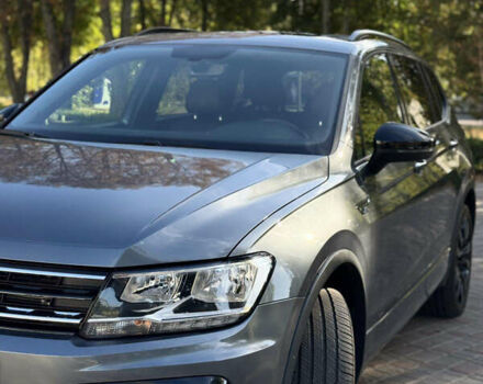 Серый Фольксваген Тигуан, объемом двигателя 1.98 л и пробегом 82 тыс. км за 21499 $, фото 15 на Automoto.ua